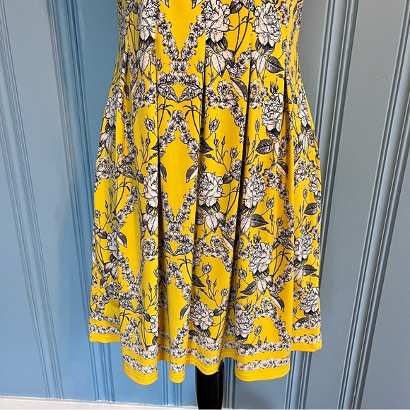 Max Studio Sleeveless Dress Full Skirt Yellow with Black & White Floral Pattern - Picture 2 of 11